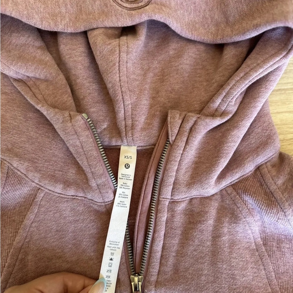 Lululemon Scuba hoodie size XS/S cropped- color Heathered Pink Taupe.